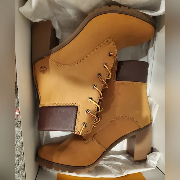 Timberland Women's Allington 6-inch Lace-up Boots - Picture 4 of 9